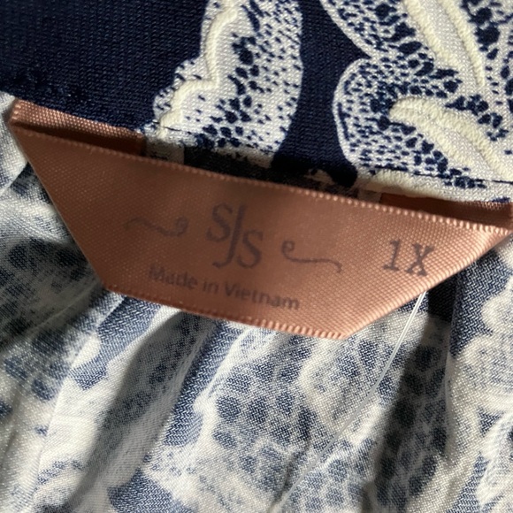 NWT 1X  Sleevless Flattering Pleated Top NWT - Picture 10 of 12